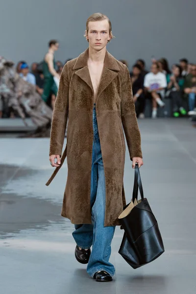 Look 21